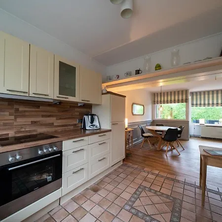 Hus An De Marsch * Midlum (Schleswig-Holstein)